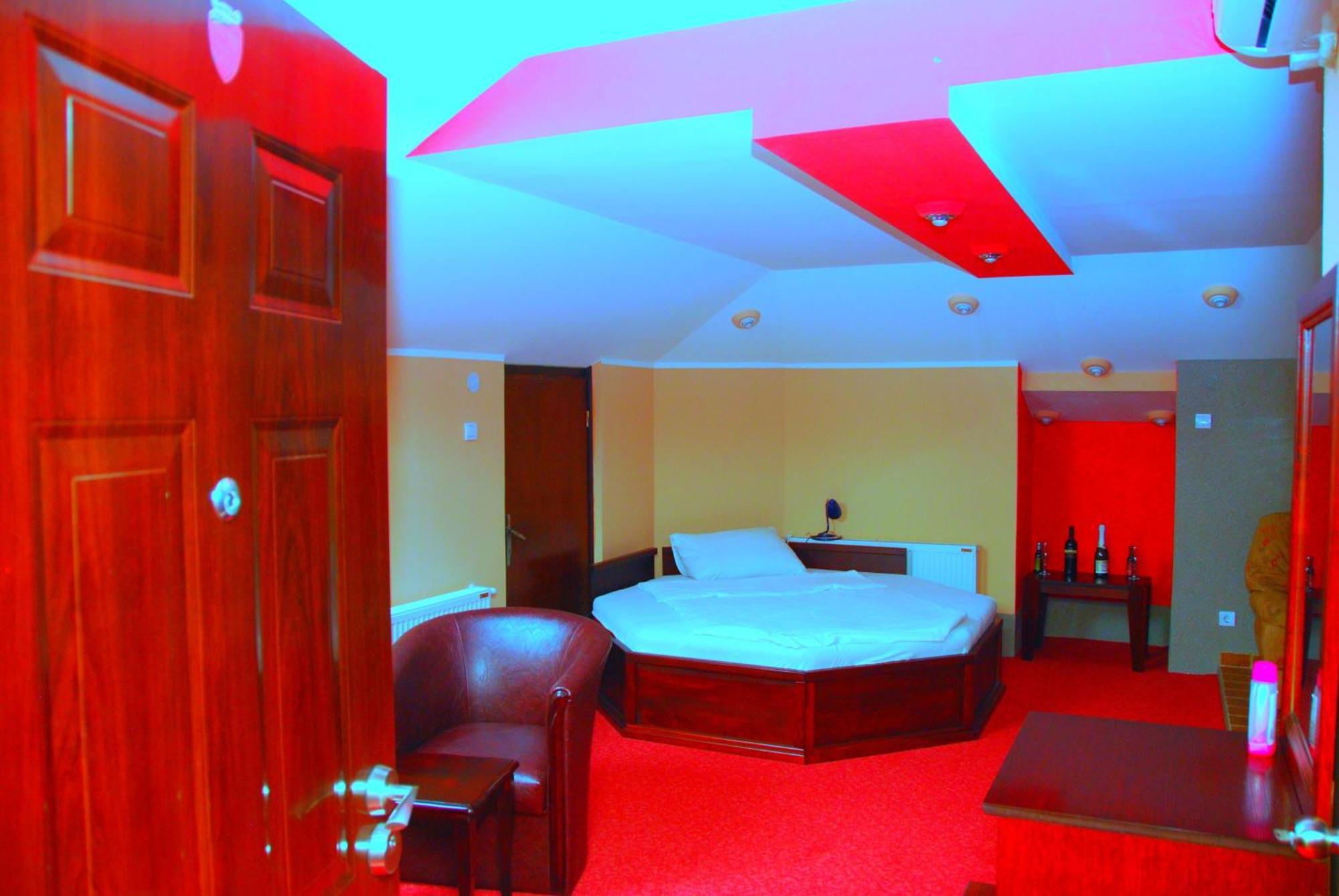 Hotel Vila Mitic Luxx Spa Centar Leskovac  Exterior photo