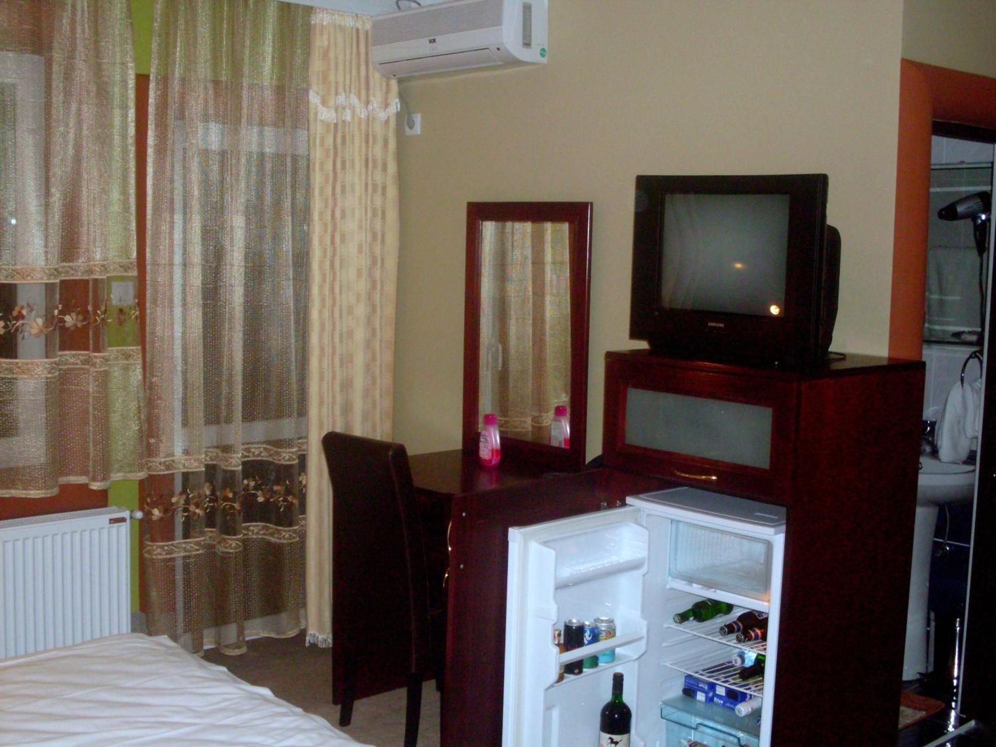 Hotel Vila Mitic Luxx Spa Centar Leskovac  Exterior photo