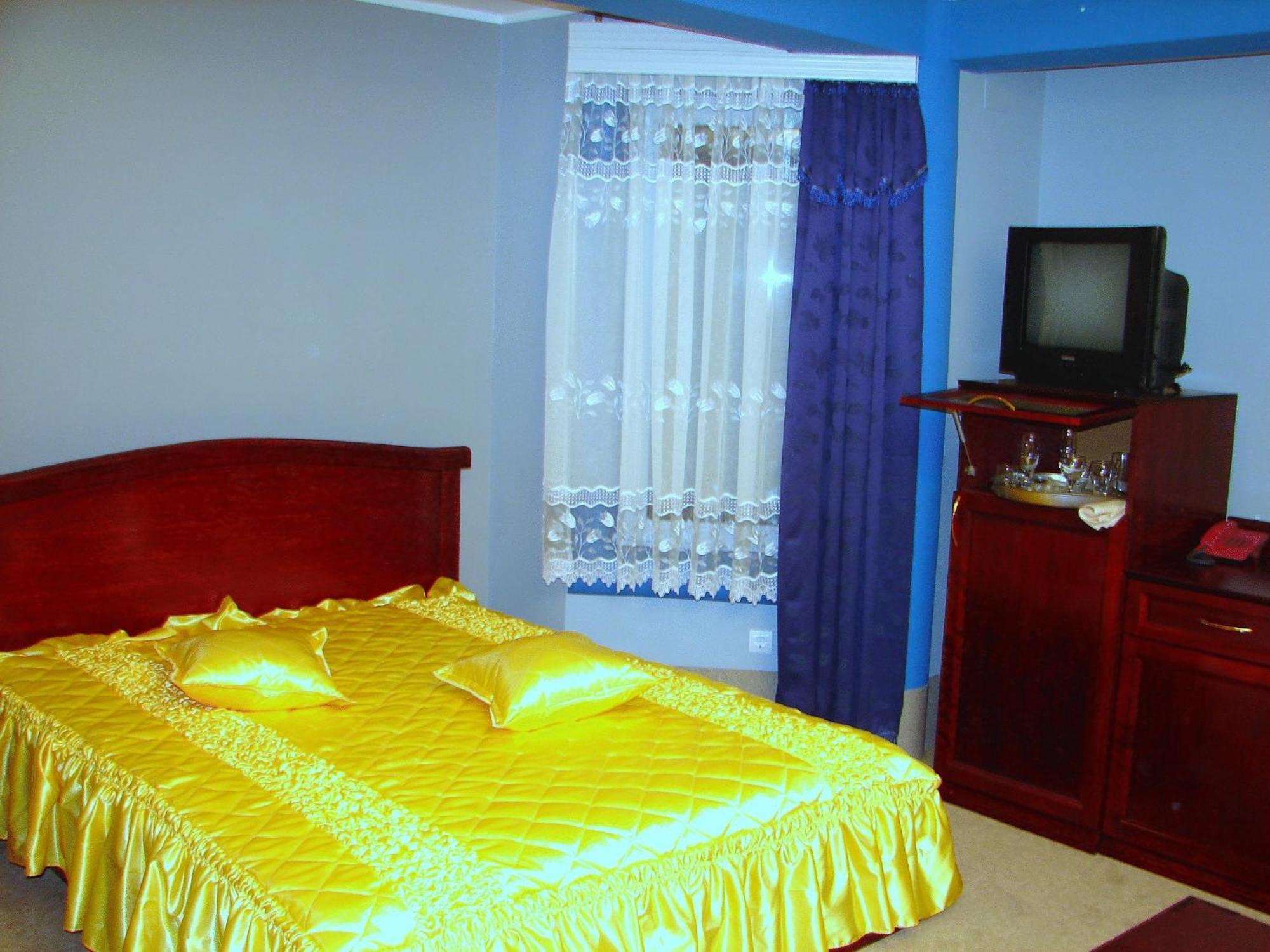 Hotel Vila Mitic Luxx Spa Centar Leskovac  Exterior photo