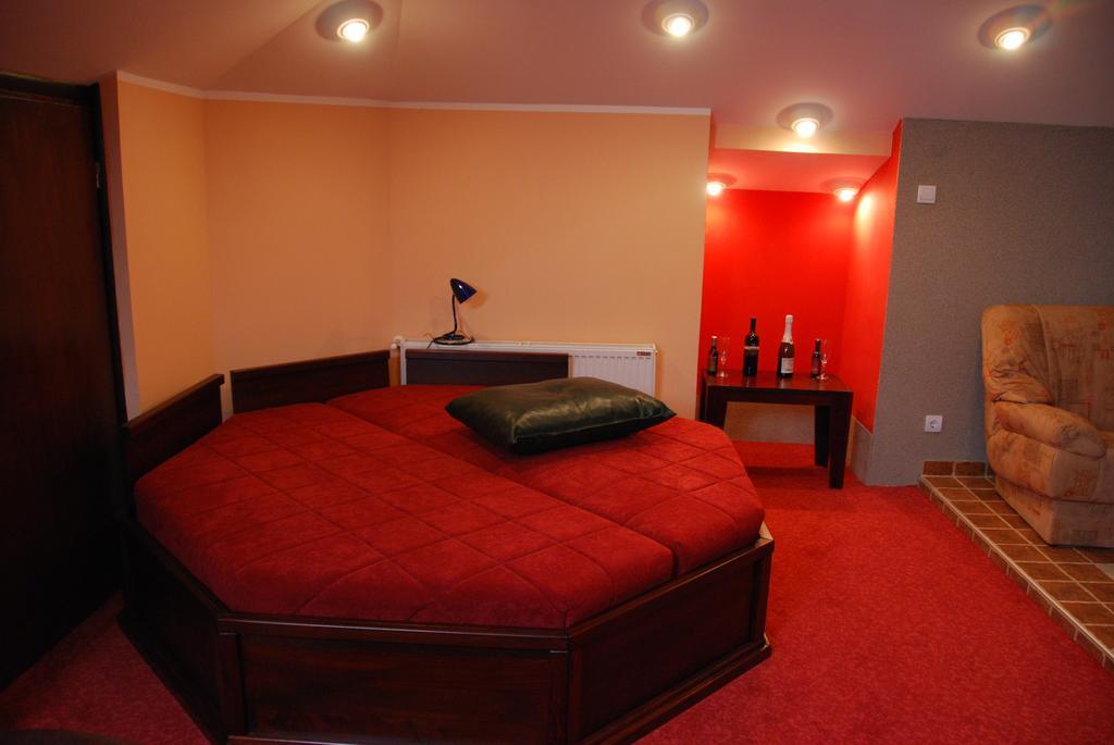 Hotel Vila Mitic Luxx Spa Centar Leskovac  Exterior photo